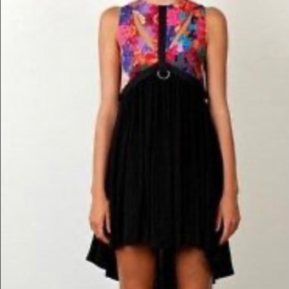 Three of something NWT sz 8 warpaint dress